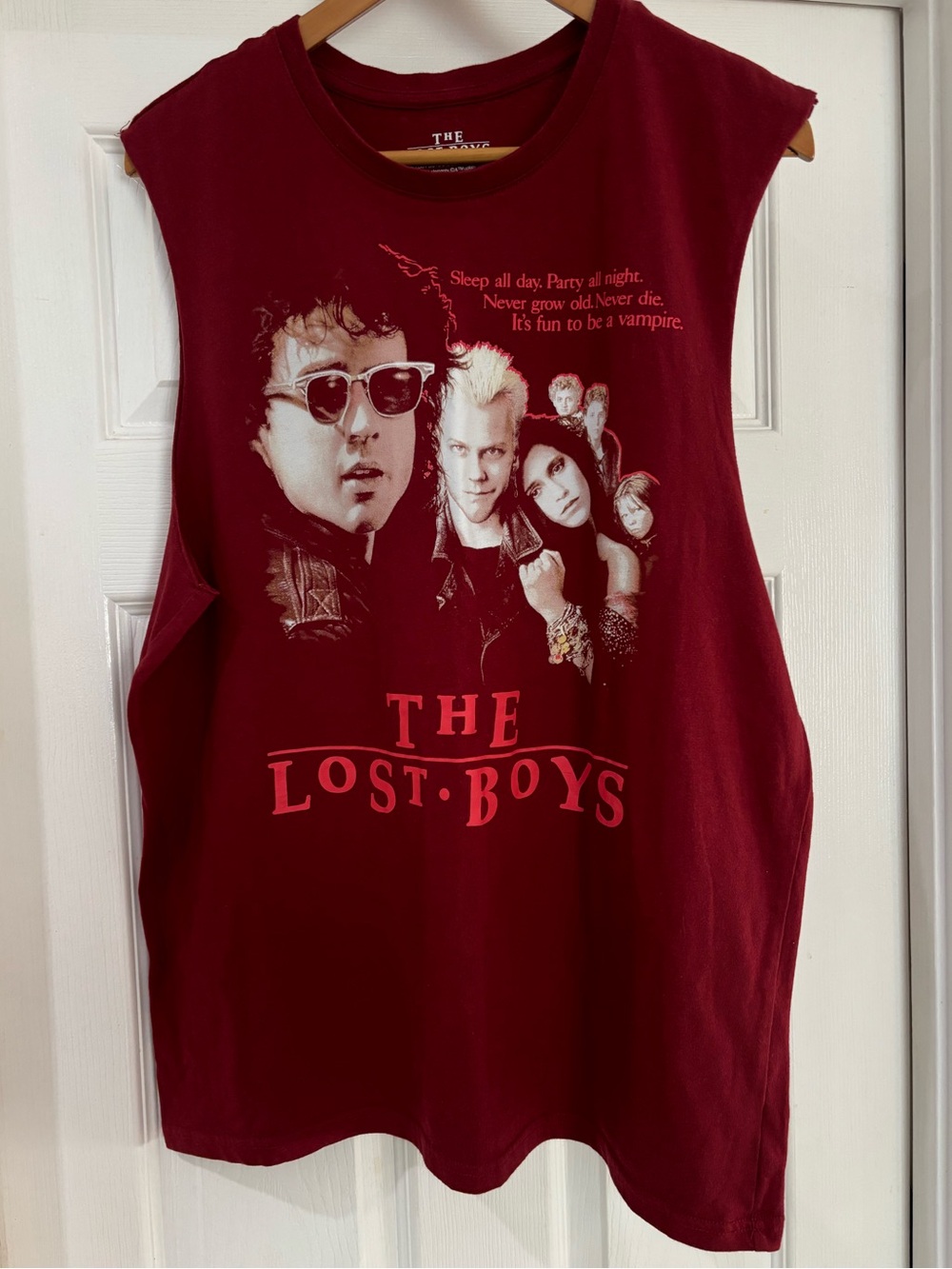 Hot Topic • The Lost Boys Burgundy Muscle Tank Top Men’s XL